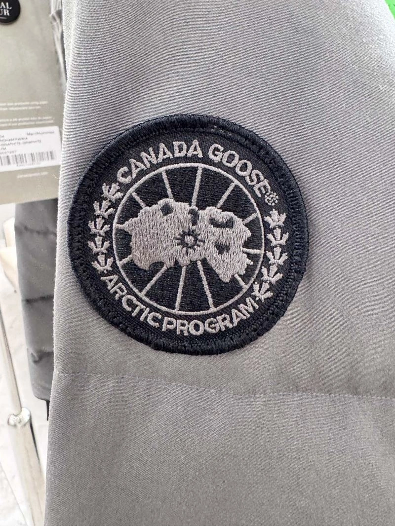 Canada Goose Down Jackets ZipUp 106276