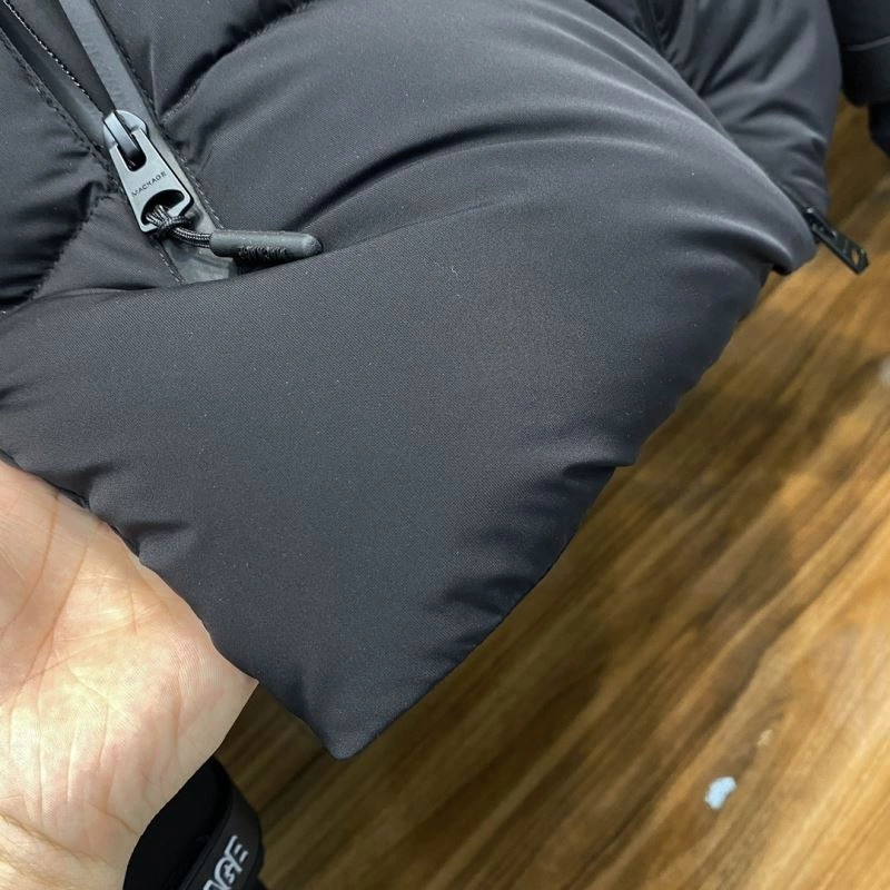 Canada Goose Down Jackets AllSeason 106275