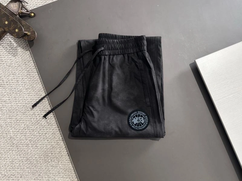 Modern Canada Goose Long Pants 106240