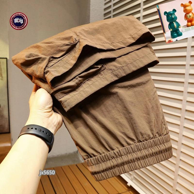 Canada Goose Short Pants UrbanStyle 106206