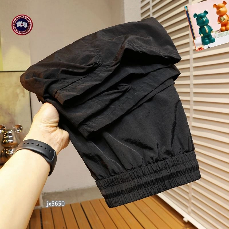 Canada Goose Short Pants UrbanStyle 106206