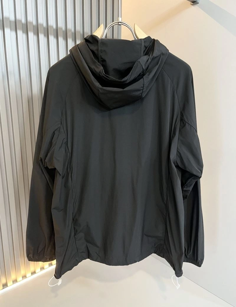 Canada Goose Sunscreen Jacket Supportive 106220