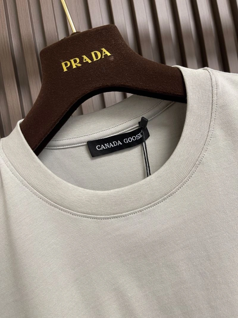 Original Canada Goose T-Shirts 106233
