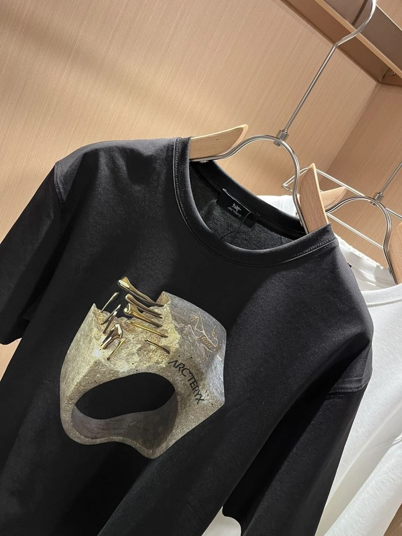 Canada Goose T-Shirts ComfortFit 106232
