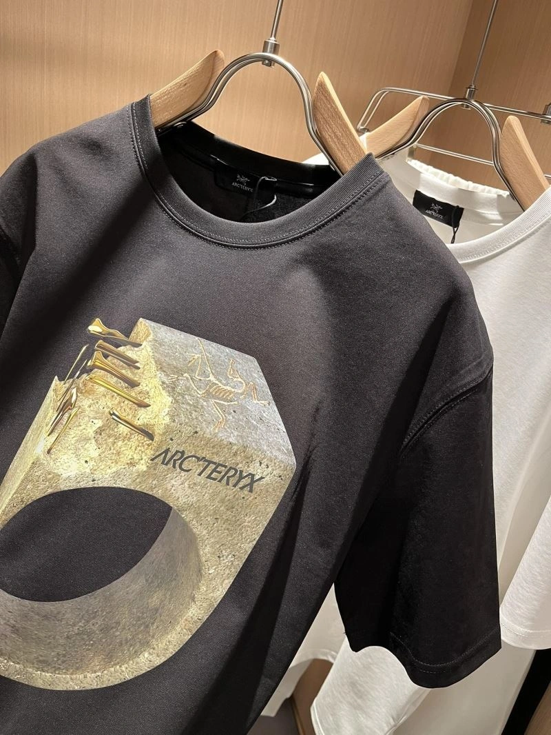 Canada Goose T-Shirts ComfortFit 106232