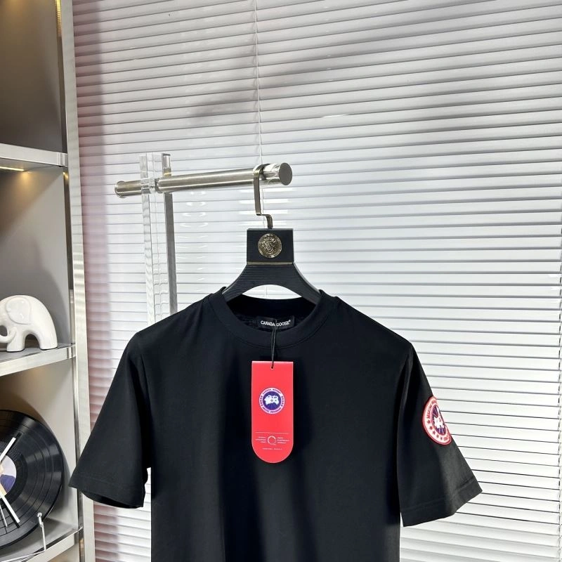 Canada Goose T-Shirts Versatile 106238