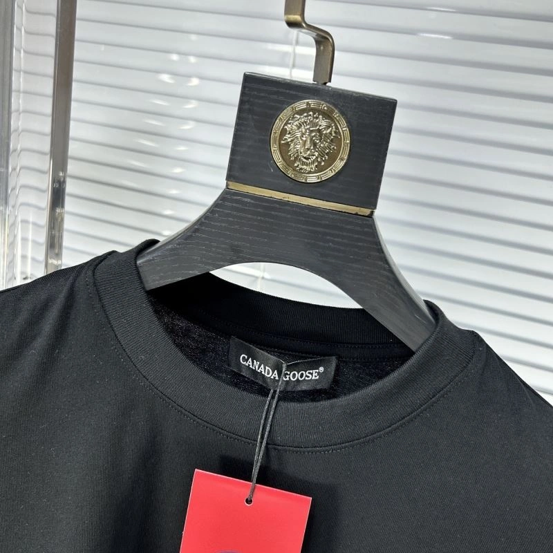 Canada Goose T-Shirts Versatile 106238