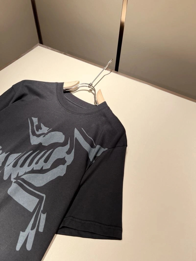 Canada Goose T-Shirts Timeless 106207
