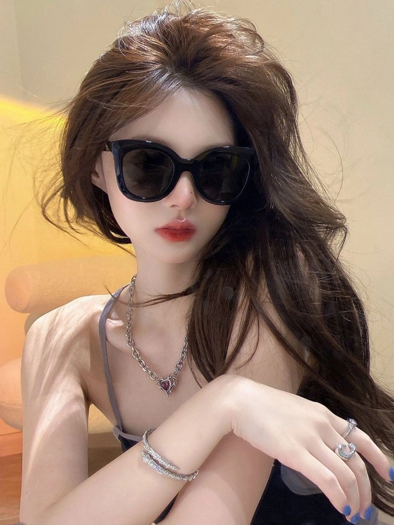 Resilient Carrin Sunglasses 277338