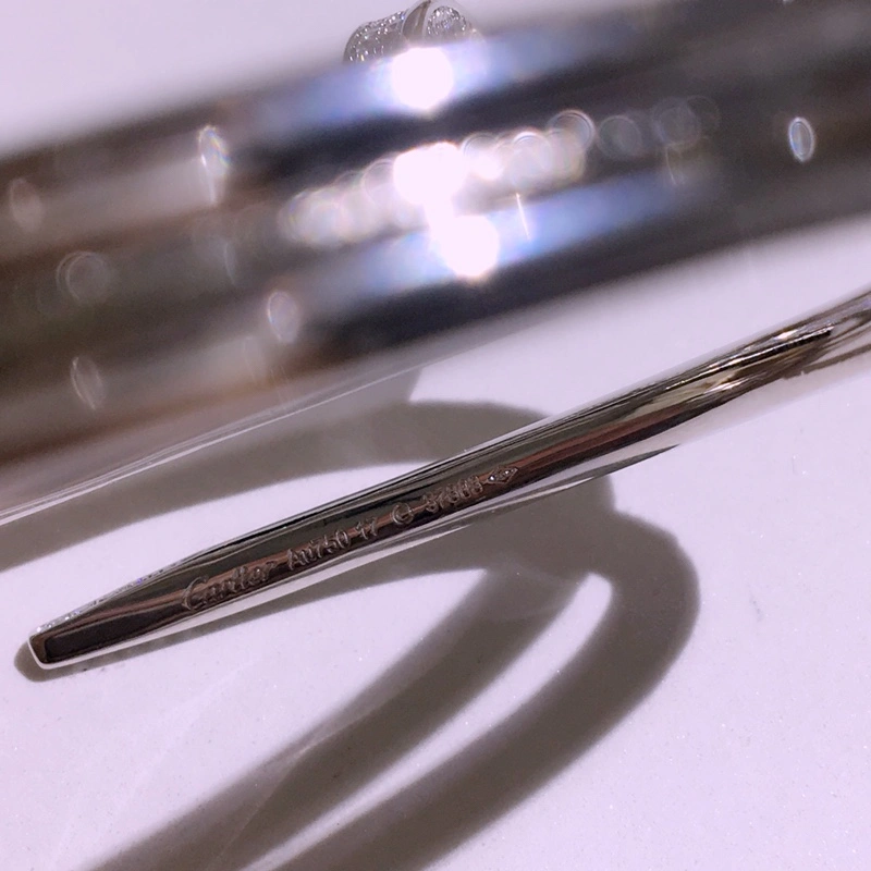 Cartier Bracelets SmoothTexture 217735