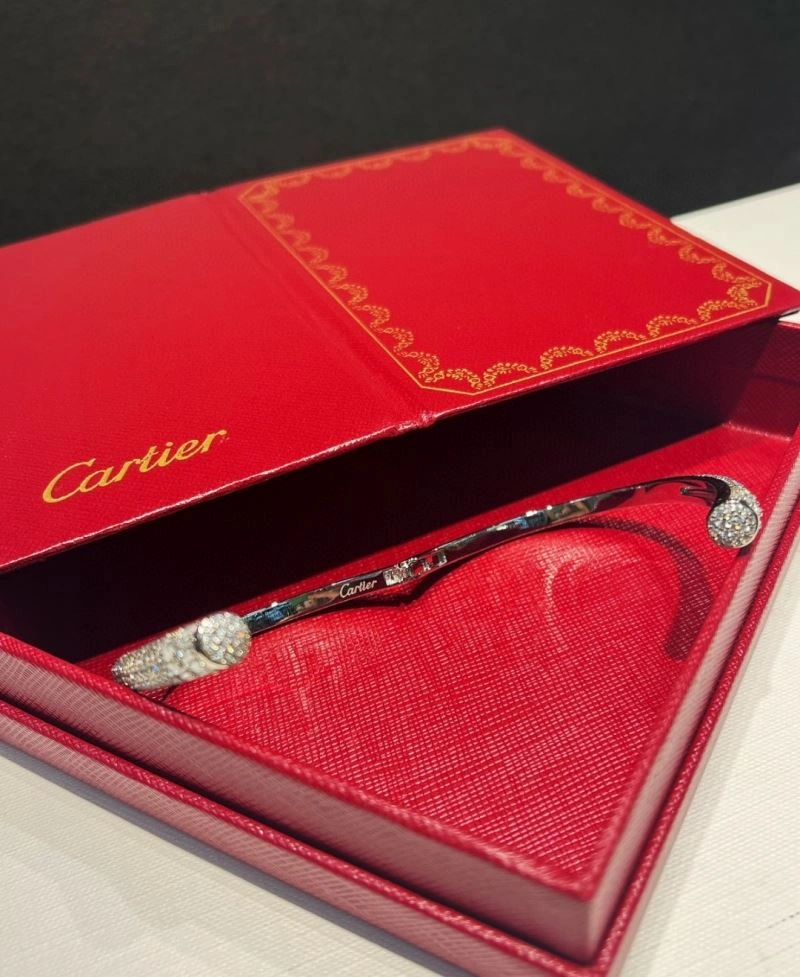 Cartier Bracelets Lightweight 217901