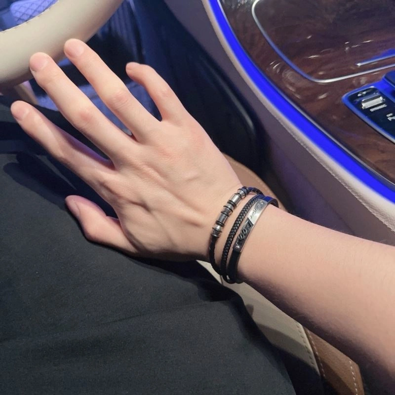 Cartier Bracelets Trendy 217816