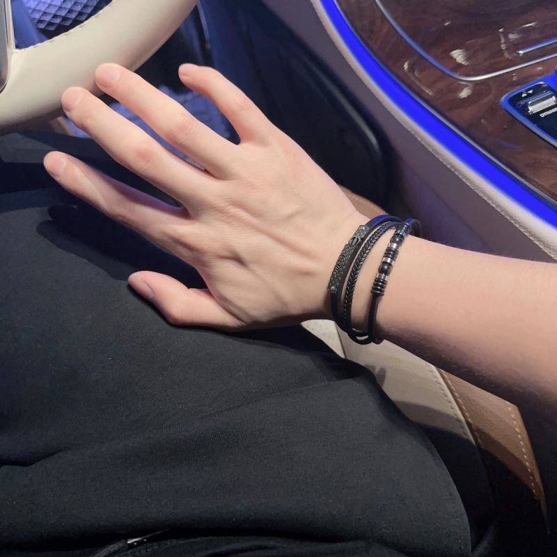 Cartier Bracelets Timeless 217815