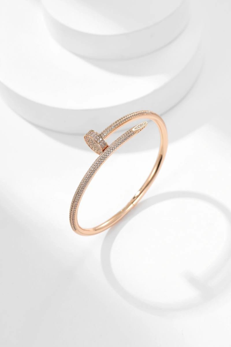 Comfortable Cartier Bracelets 217812
