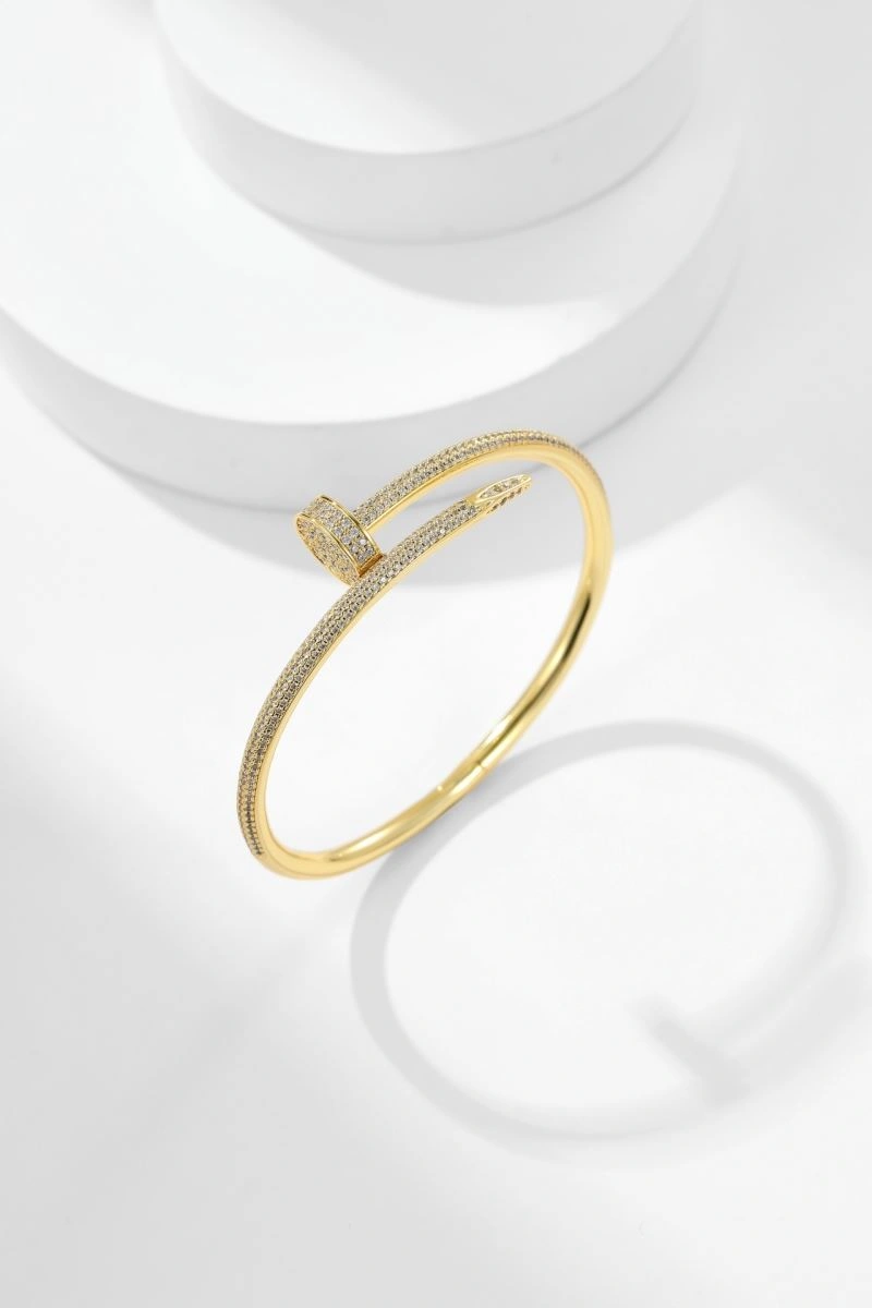 Comfortable Cartier Bracelets 217812