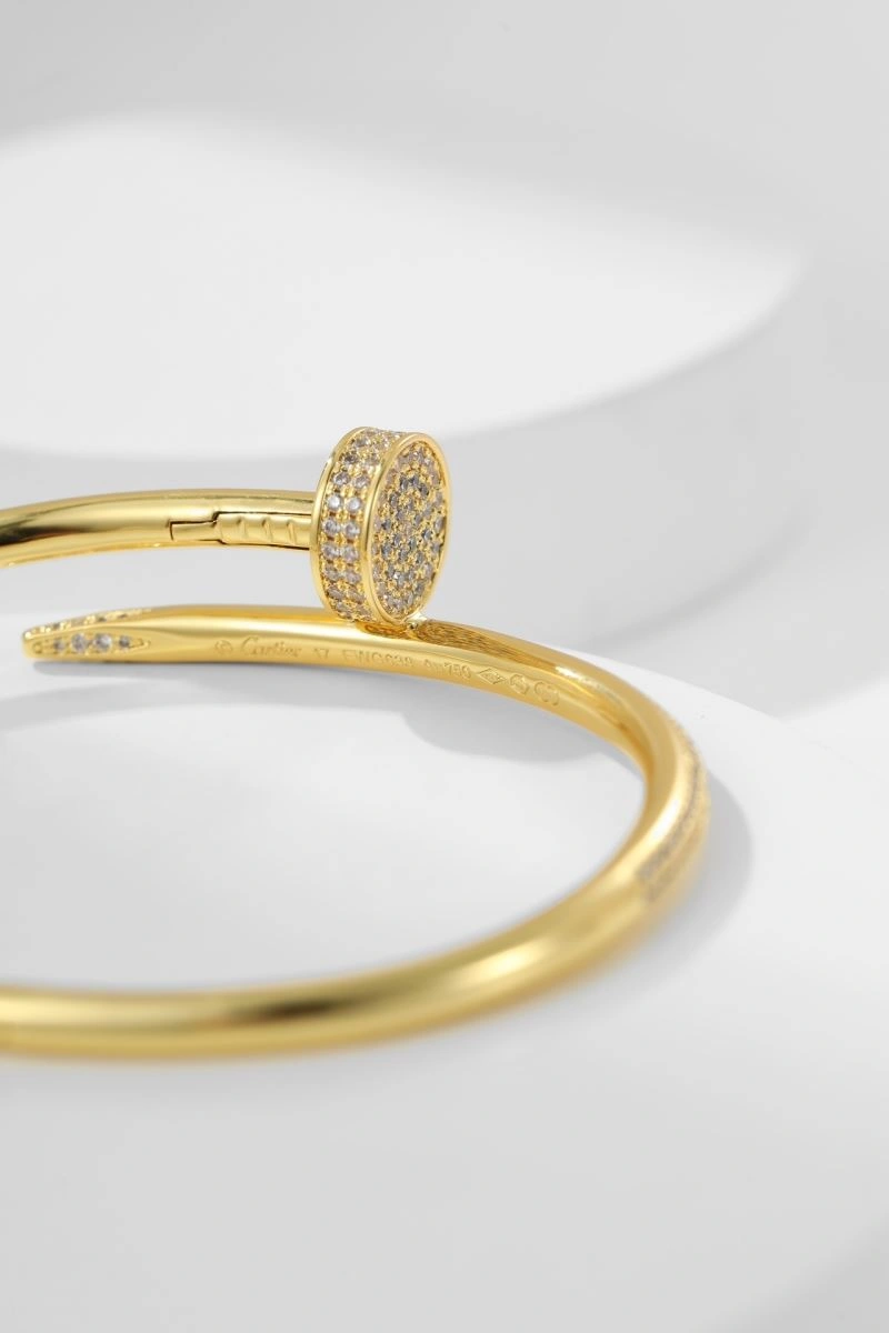 Comfortable Cartier Bracelets 217812