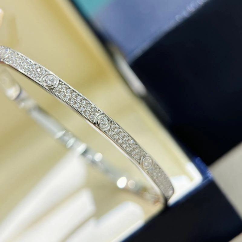 Classic Cartier Bracelets 217787