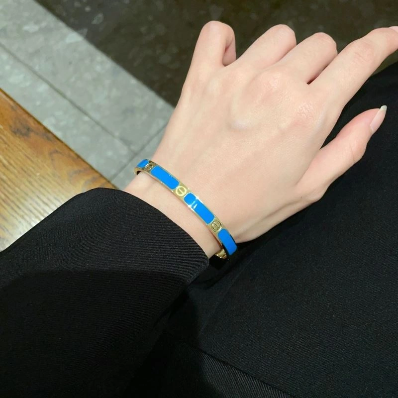 Stylish Cartier Bracelets 217665