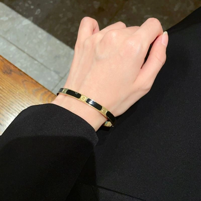 Refined Cartier Bracelets 217663