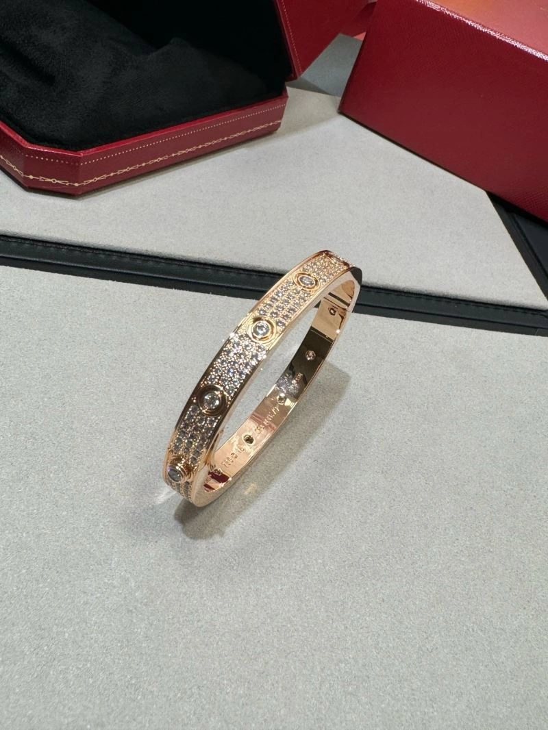 FashionForward Cartier Bracelets 217653