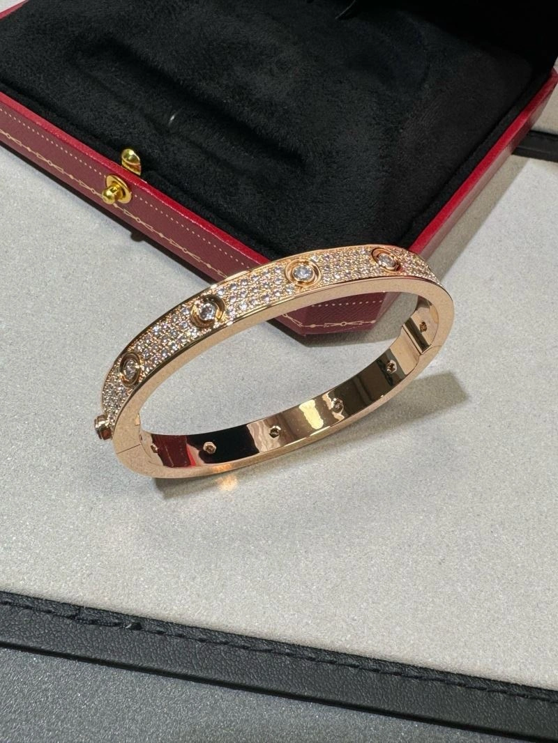FashionForward Cartier Bracelets 217653