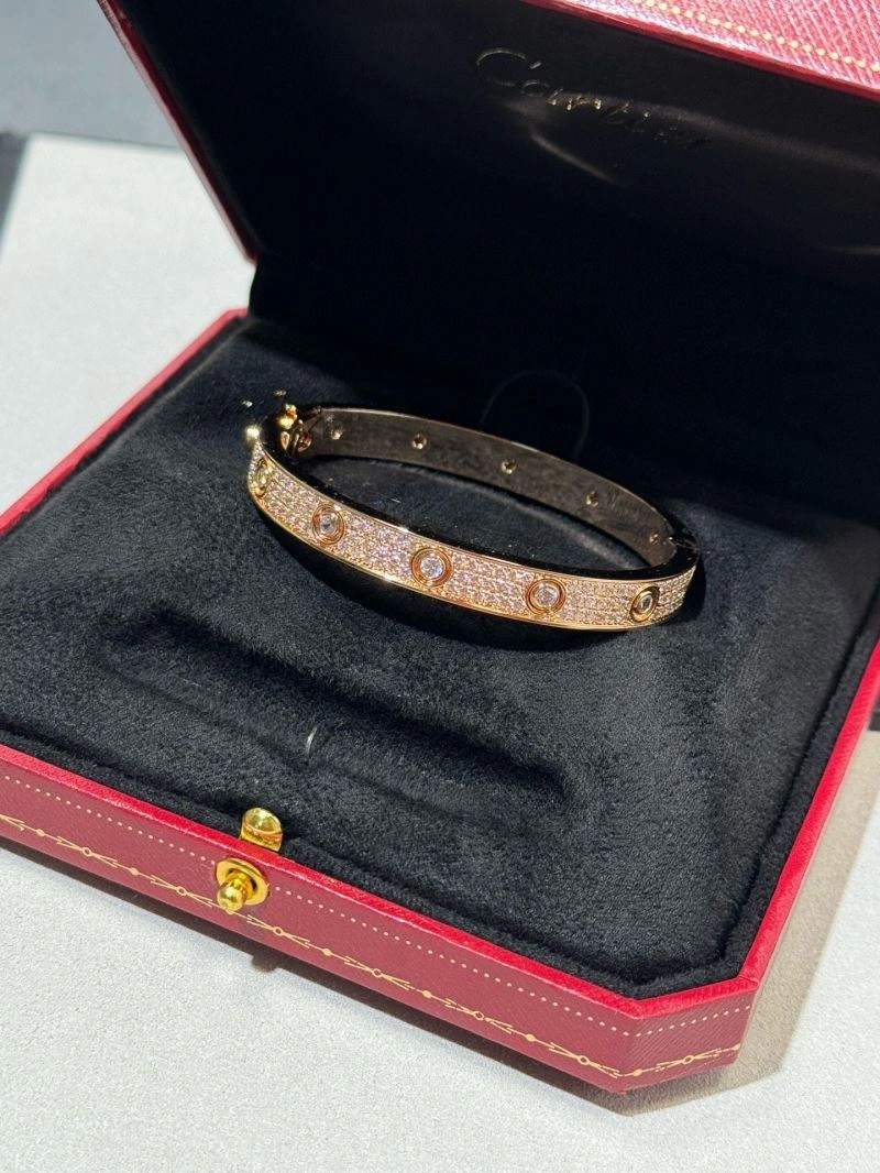 FashionForward Cartier Bracelets 217653