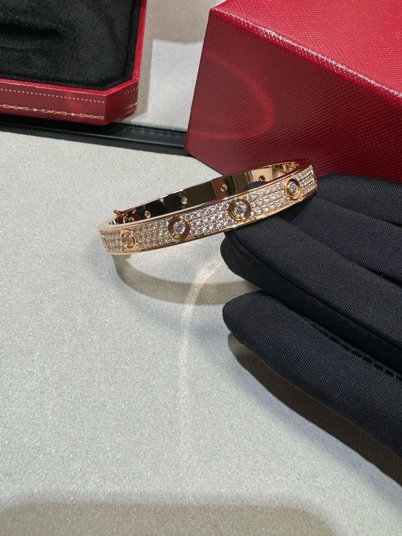 FashionForward Cartier Bracelets 217653