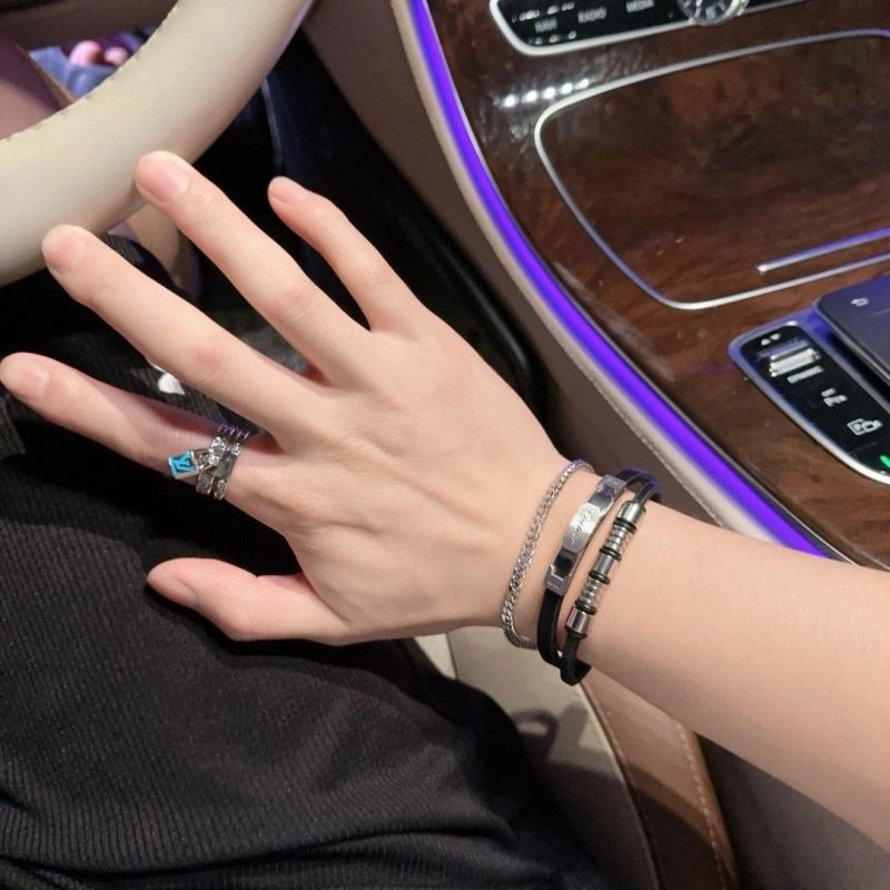 RelaxedFit Cartier Bracelets 217639