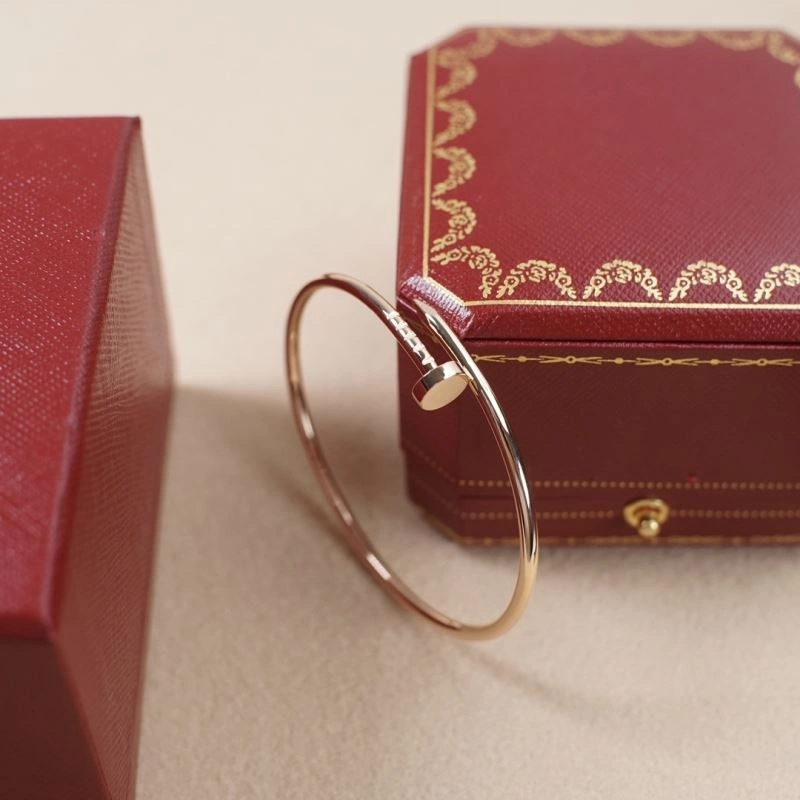 EyeCatching Cartier Bracelets 217621