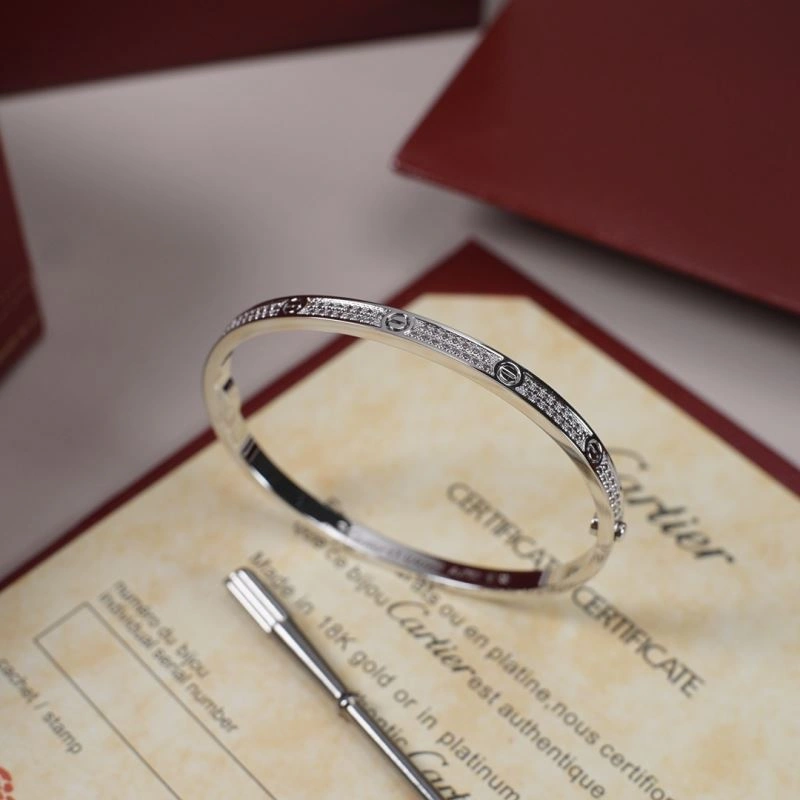 Cartier Bracelets Comfortable 217619