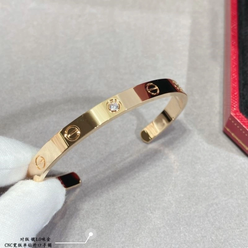 EyeCatching Cartier Bracelets 217358