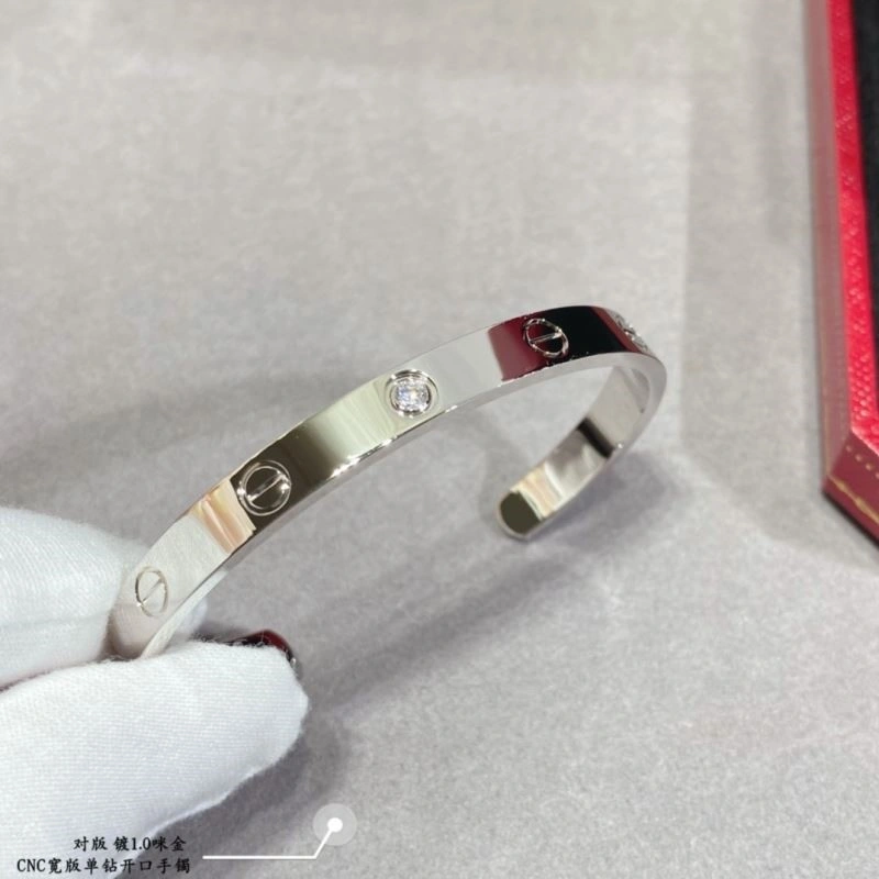 EyeCatching Cartier Bracelets 217358