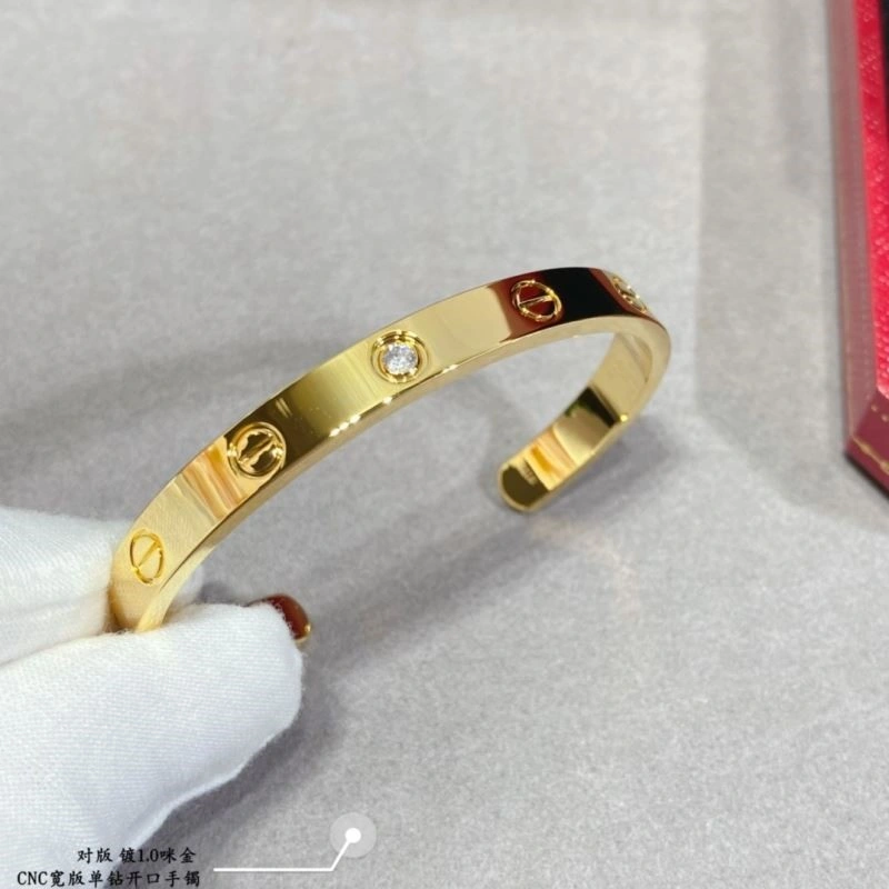 EyeCatching Cartier Bracelets 217358