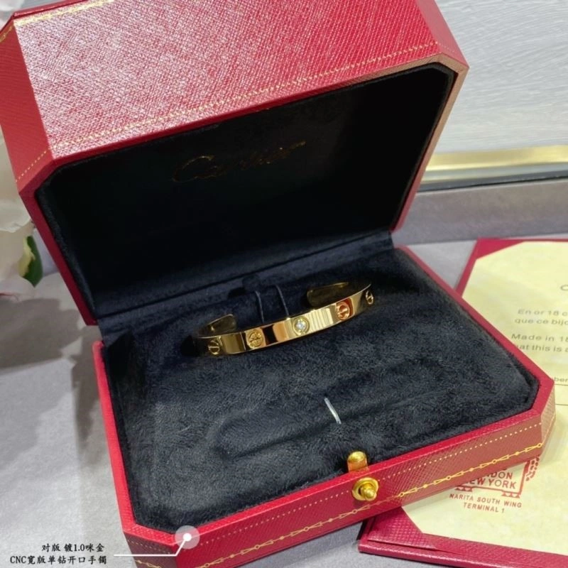 EyeCatching Cartier Bracelets 217358