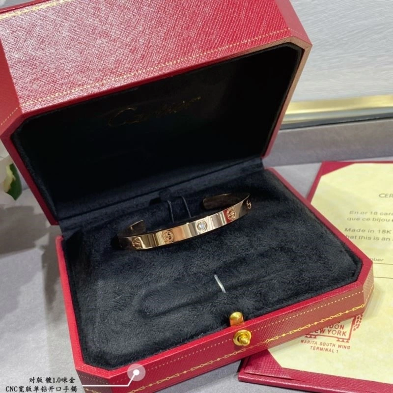 EyeCatching Cartier Bracelets 217358