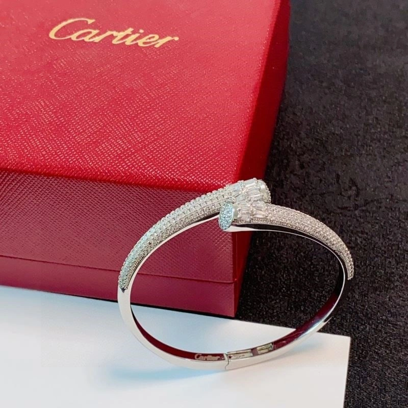 UrbanChic Cartier Bracelets 217211