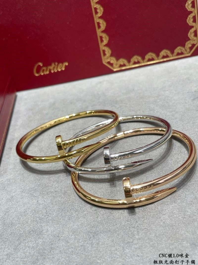 Cartier Bracelets Minimalist 217199