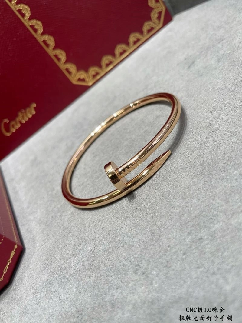 Cartier Bracelets Minimalist 217199