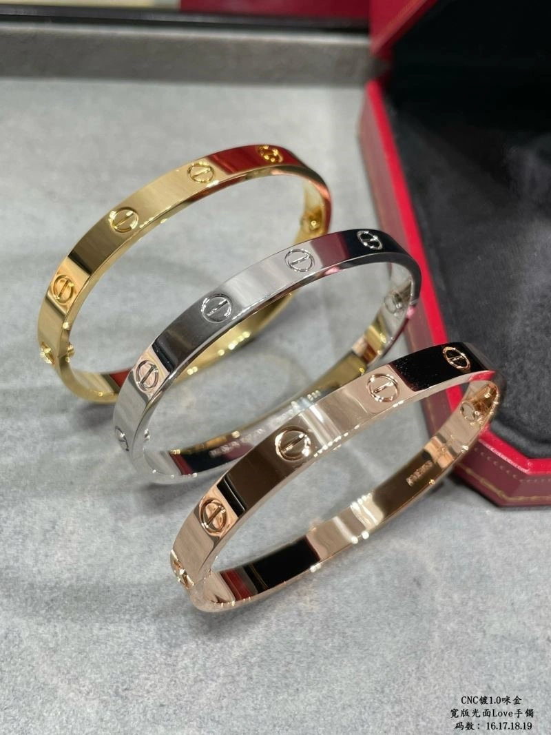Cartier Bracelets Effortless 217183