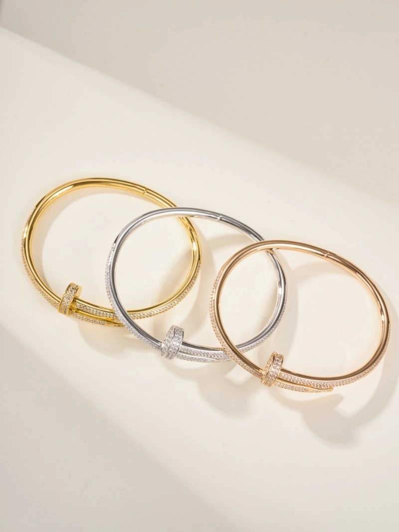 Compact Cartier Bracelets 217021
