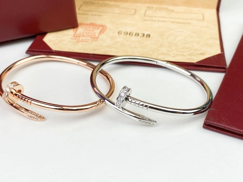 Compact Cartier Bracelets 217004