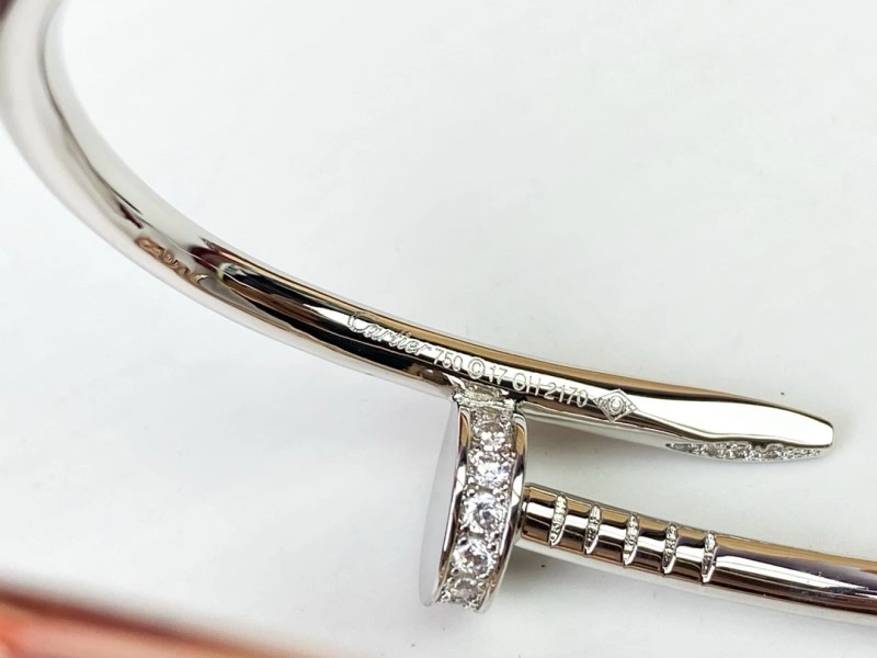 Compact Cartier Bracelets 217004