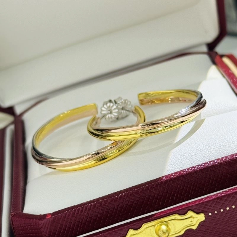 Effortless Cartier Earrings 217734