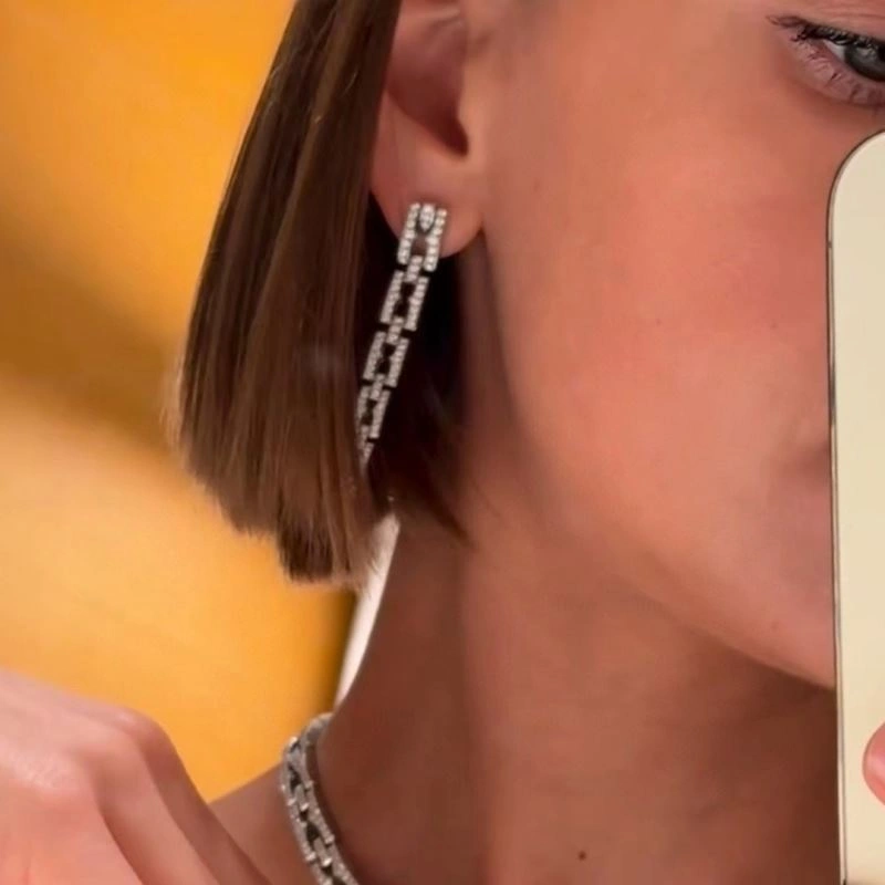 Cartier Earrings Sleek 217681