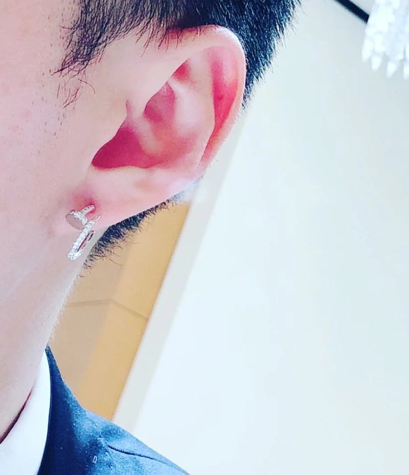 Bright Cartier Earrings 217803