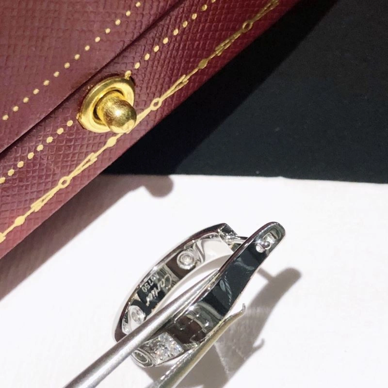 Cartier Earrings Lightweight 217775