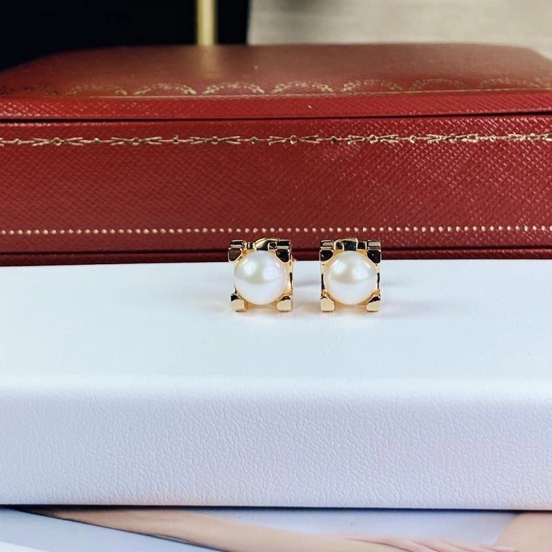 Versatile Cartier Earrings 217820