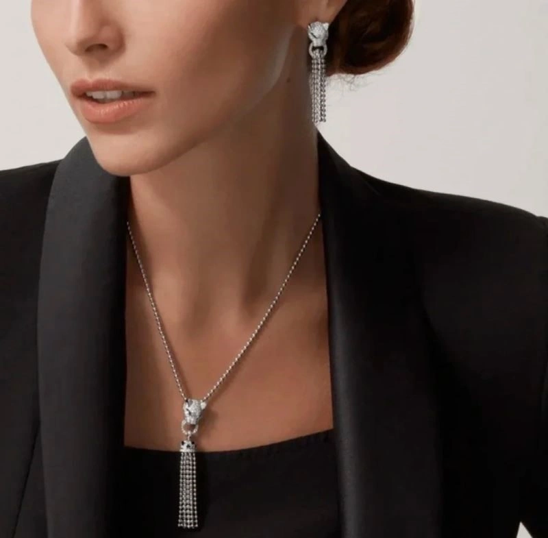 Tailored Cartier Earrings 217339