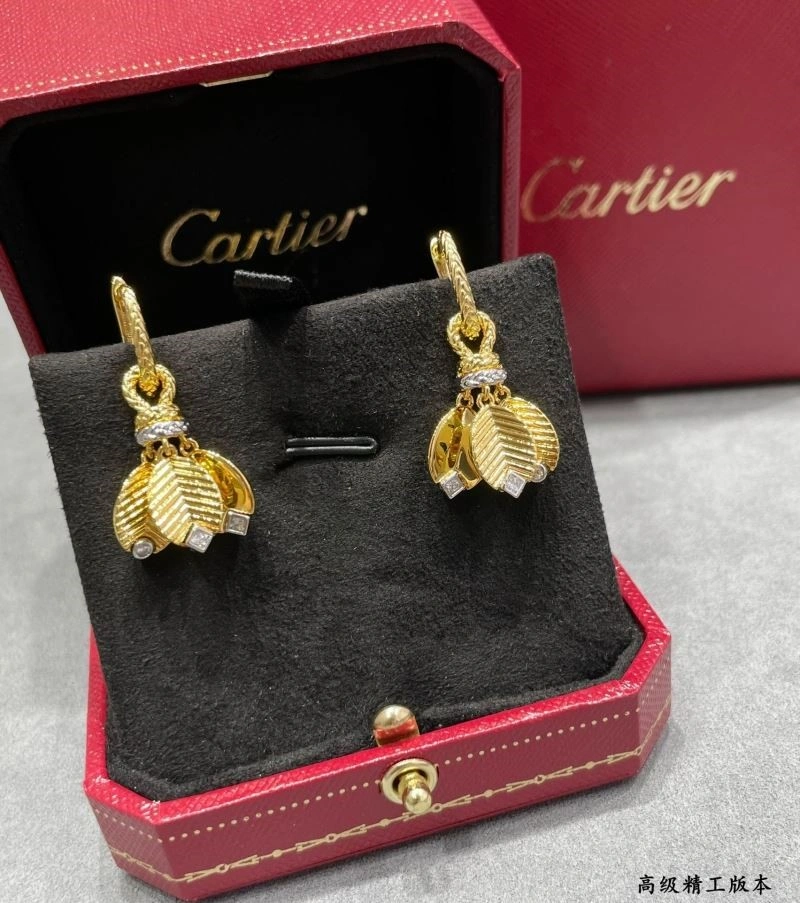 Cartier Earrings Sleek 217316