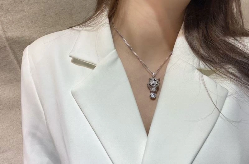 UrbanChic Cartier Necklaces 217747